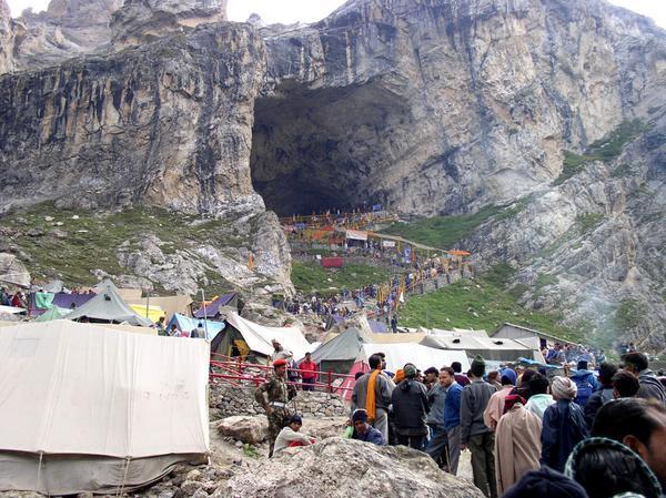 Amarnath Cave by Helicopter